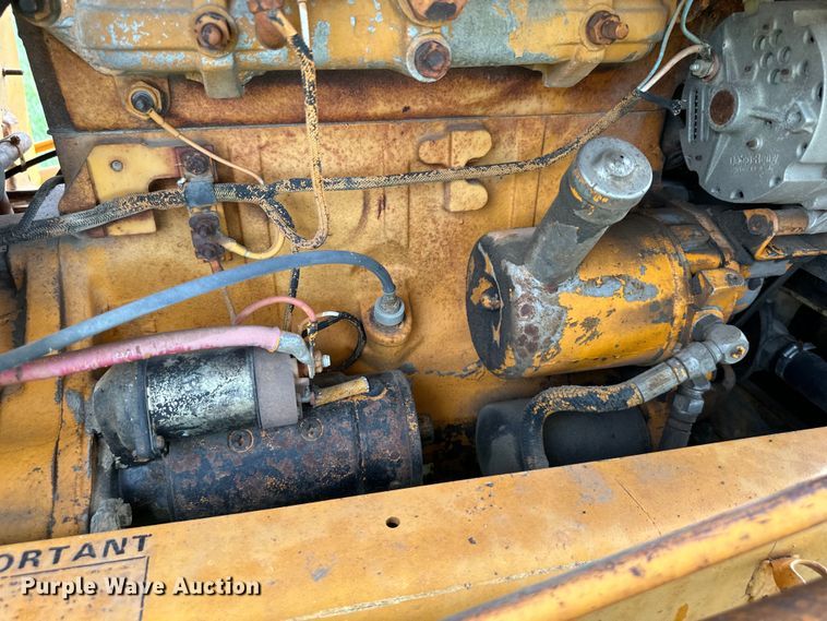 image for item EJ6987 1982 Case  480C backhoe