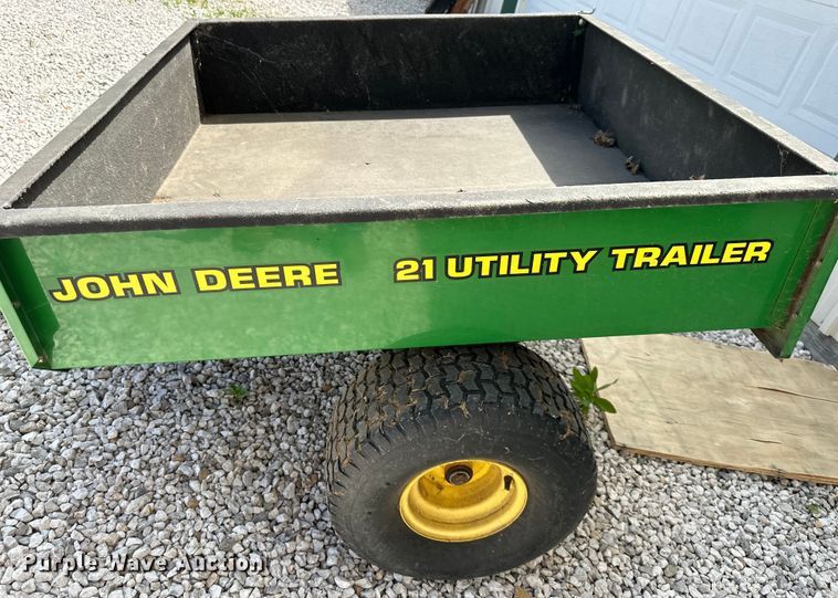 image for item EJ7011 John Deere 21 lawn cart