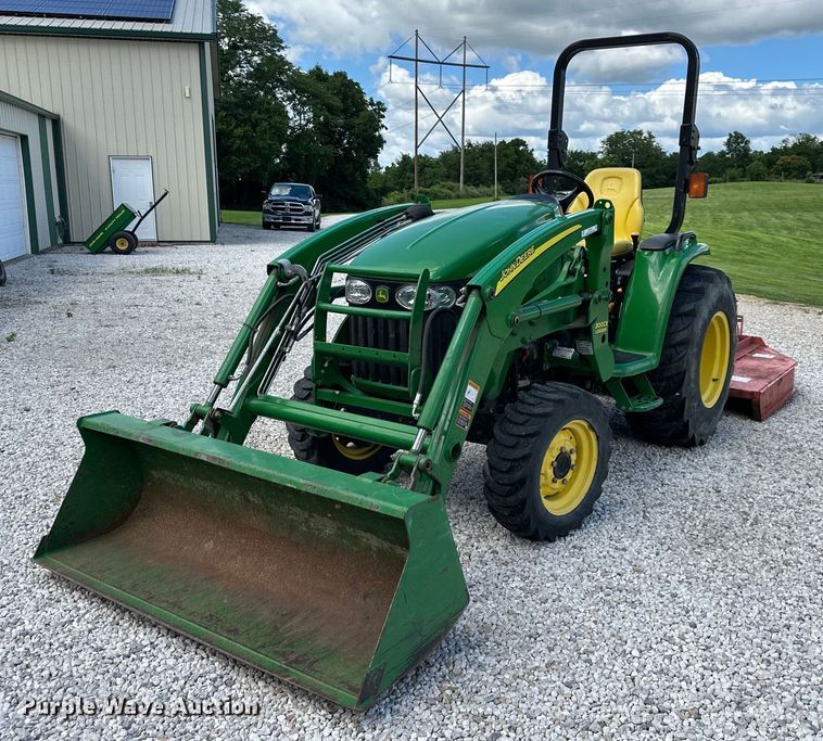 image for item EJ7012 2008 John Deere 3320 MFWD tractor