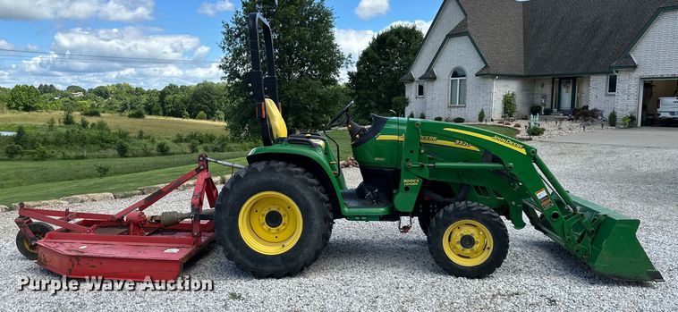 image for item EJ7012 2008 John Deere 3320 MFWD tractor
