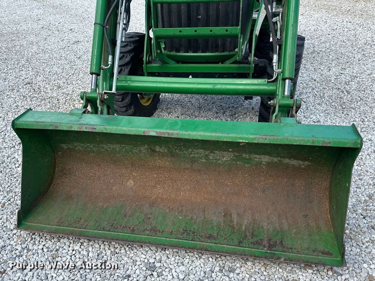 image for item EJ7012 2008 John Deere 3320 MFWD tractor