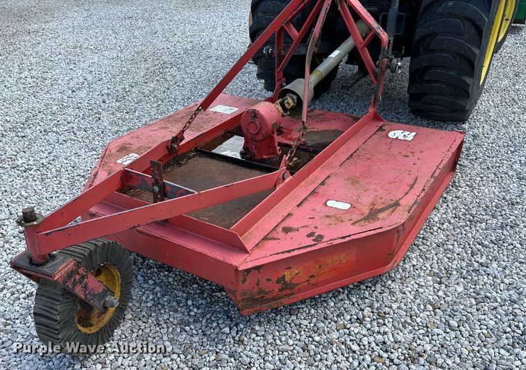 image for item EJ7012 2008 John Deere 3320 MFWD tractor