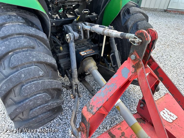 image for item EJ7012 2008 John Deere 3320 MFWD tractor