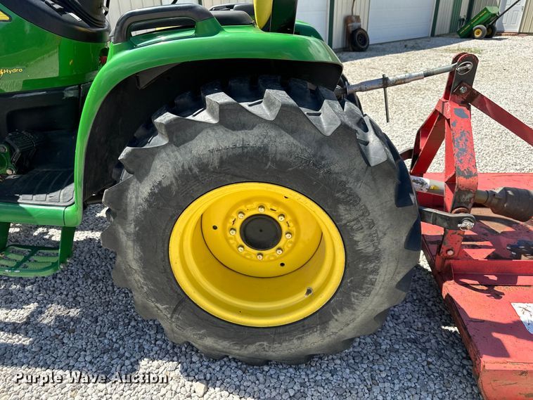 image for item EJ7012 2008 John Deere 3320 MFWD tractor