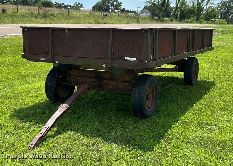 image for item EJ7015 Hay wagon