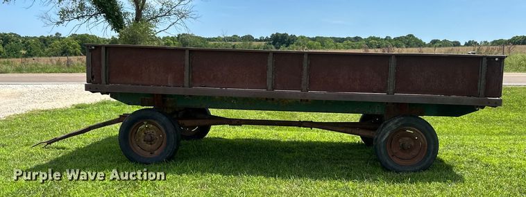 image for item EJ7015 Hay wagon