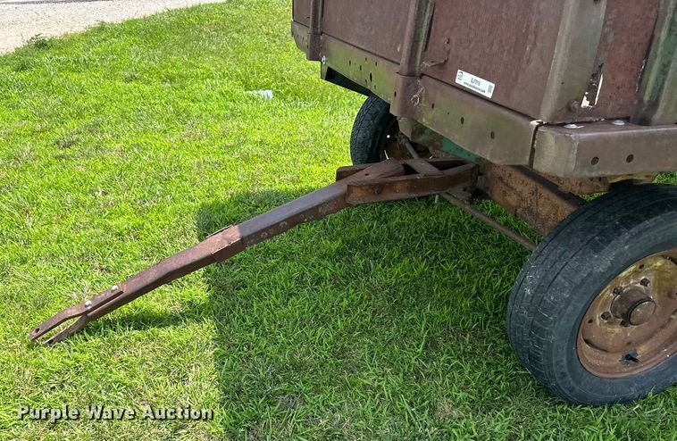 image for item EJ7015 Hay wagon