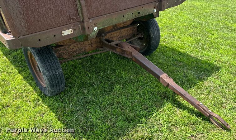 image for item EJ7015 Hay wagon