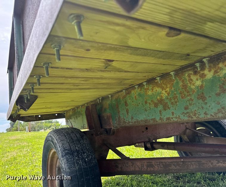 image for item EJ7015 Hay wagon