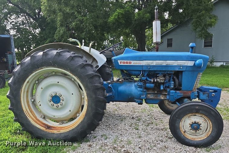 image for item EK6153 1966 Ford 4000 tractor