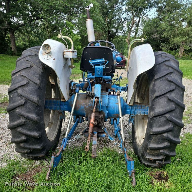 image for item EK6153 1966 Ford 4000 tractor