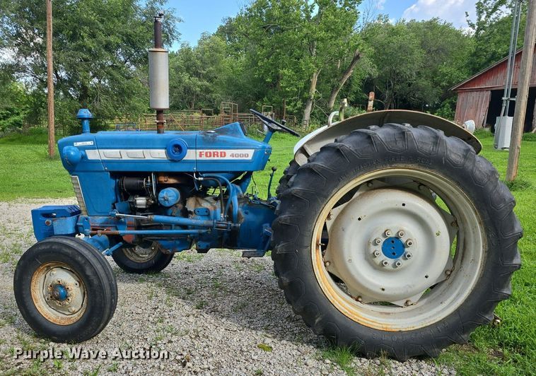 image for item EK6153 1966 Ford 4000 tractor