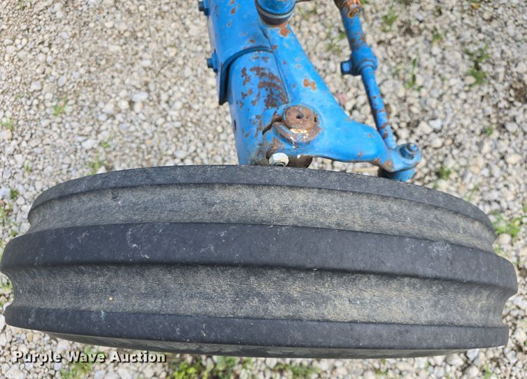 image for item EK6153 1966 Ford 4000 tractor