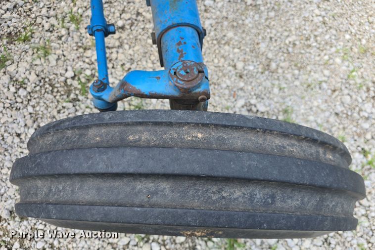 image for item EK6153 1966 Ford 4000 tractor