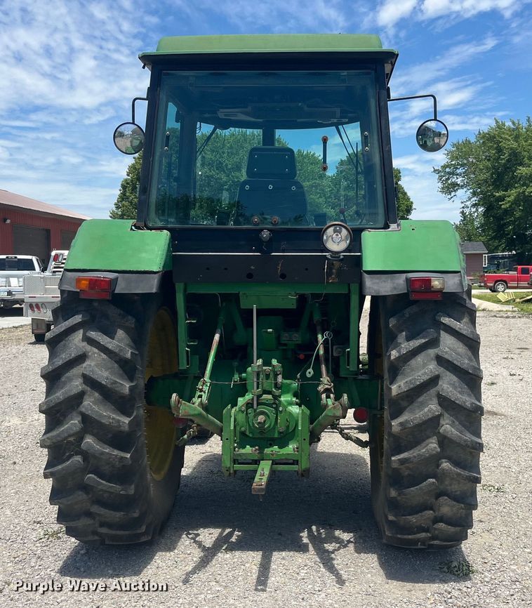 image for item EK8771 1982 John Deere 3140 MFWD tractor