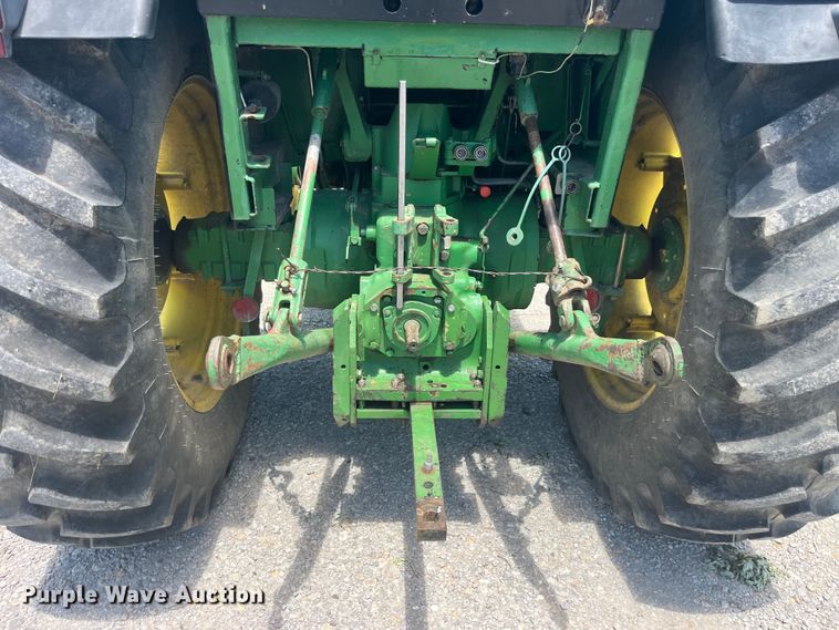 image for item EK8771 1982 John Deere 3140 MFWD tractor