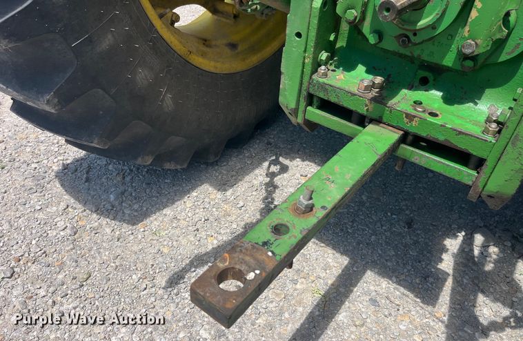 image for item EK8771 1982 John Deere 3140 MFWD tractor