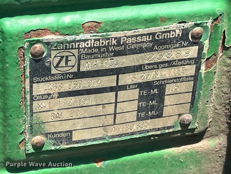 image for item EK8771 1982 John Deere 3140 MFWD tractor