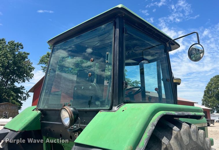 image for item EK8771 1982 John Deere 3140 MFWD tractor