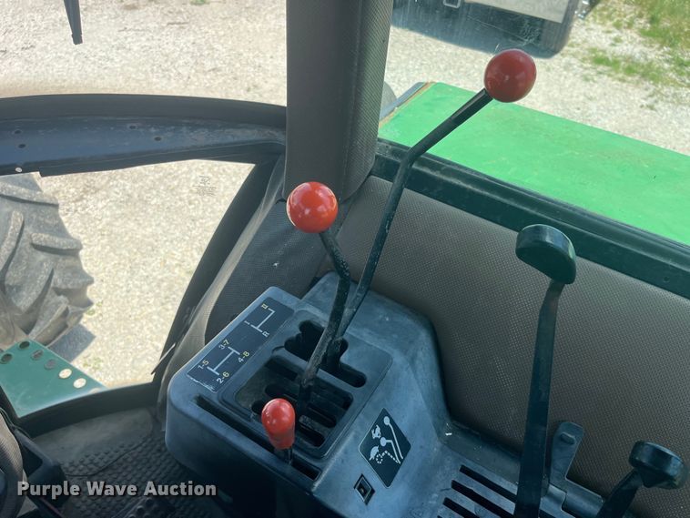 image for item EK8771 1982 John Deere 3140 MFWD tractor