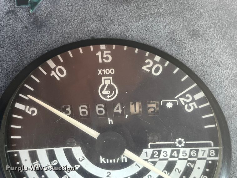 image for item EK8771 1982 John Deere 3140 MFWD tractor