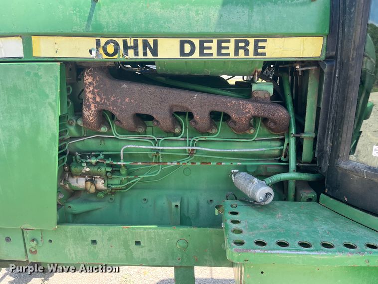 image for item EK8771 1982 John Deere 3140 MFWD tractor