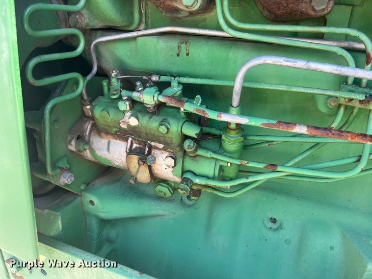 image for item EK8771 1982 John Deere 3140 MFWD tractor