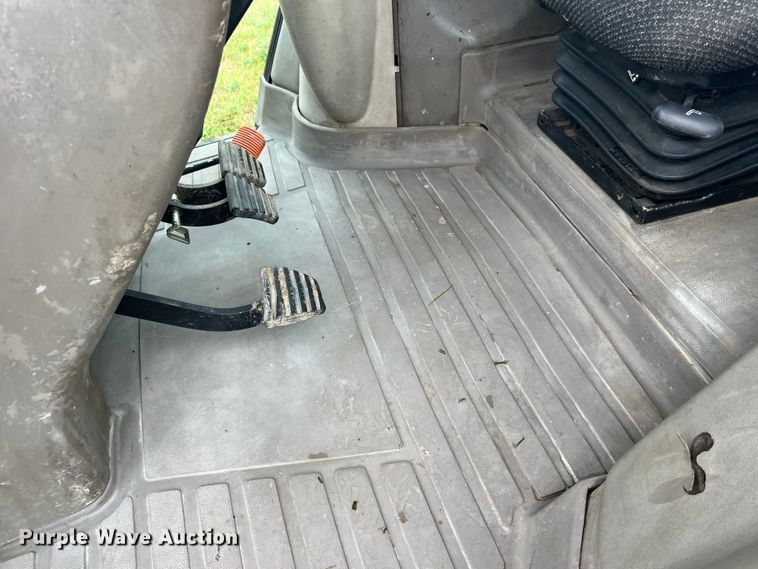 image for item EK8784 2007 Case IH MXM140 PRO MFWD tractor