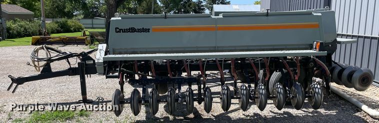 image for item GP9641 Crustbuster  3200  TS39X10 hoe grain drill