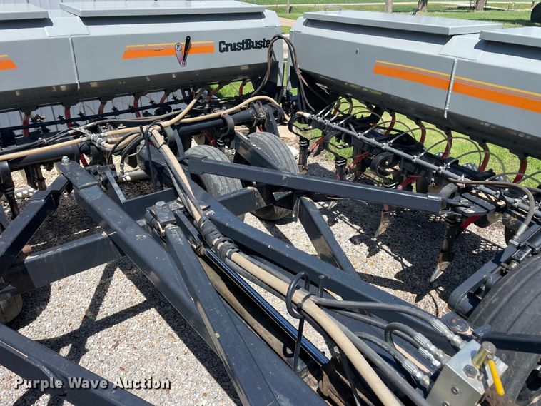 image for item GP9641 Crustbuster  3200  TS39X10 hoe grain drill