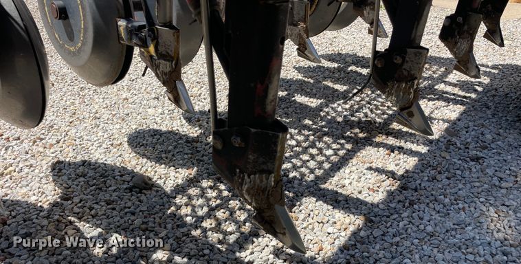 image for item GP9641 Crustbuster  3200  TS39X10 hoe grain drill