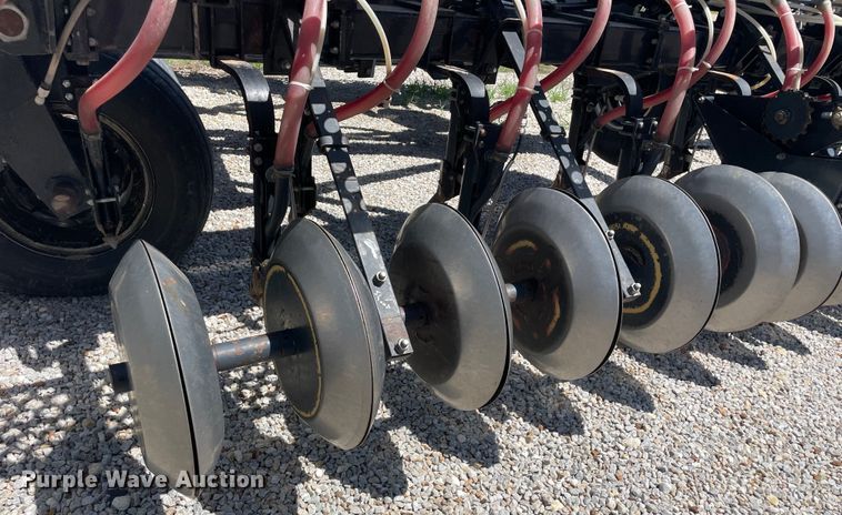 image for item GP9641 Crustbuster  3200  TS39X10 hoe grain drill