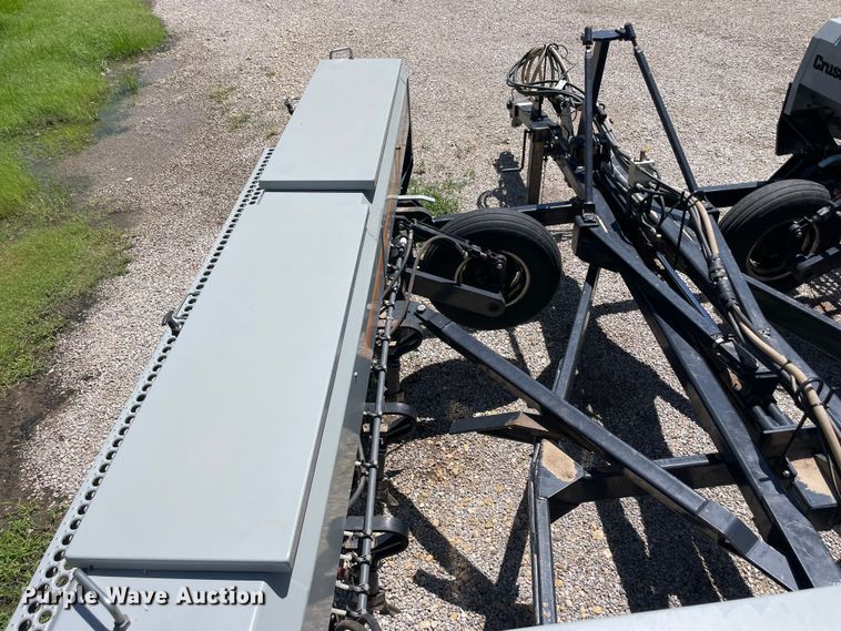 image for item GP9641 Crustbuster  3200  TS39X10 hoe grain drill