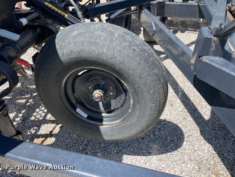 image for item GP9641 Crustbuster  3200  TS39X10 hoe grain drill