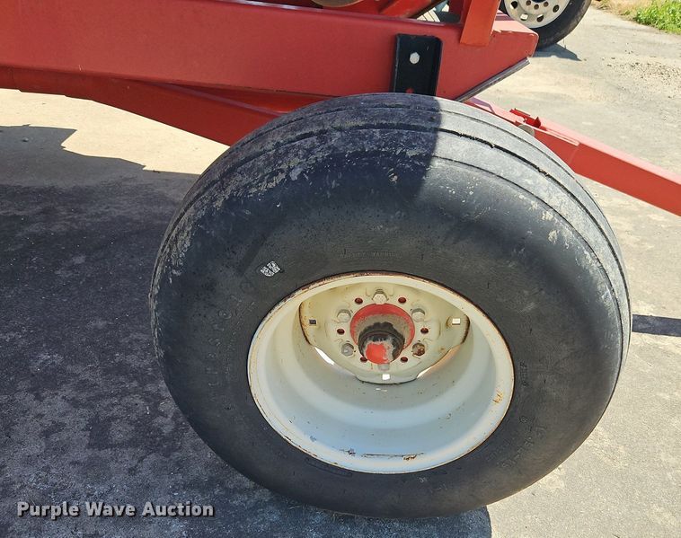 image for item IH9099 Unverferth GB275 gravity wagon