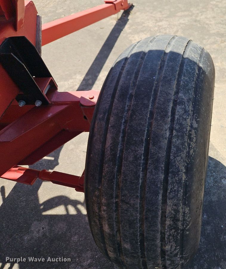 image for item IH9099 Unverferth GB275 gravity wagon