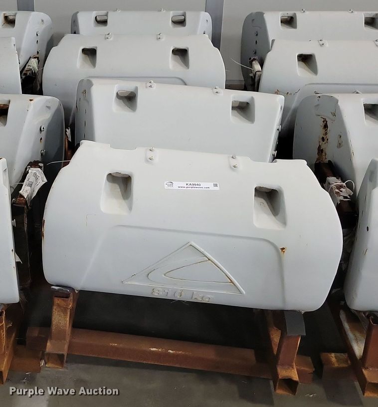 image for item KA9940 (6) AGCO front weights