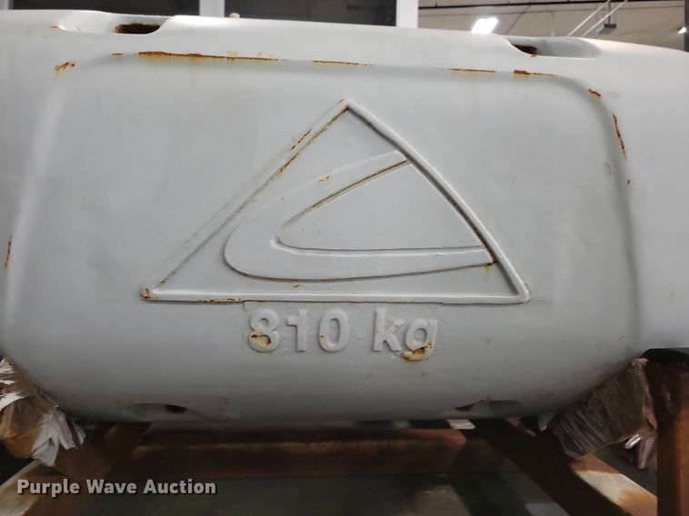 image for item KA9941 (6) AGCO front weights