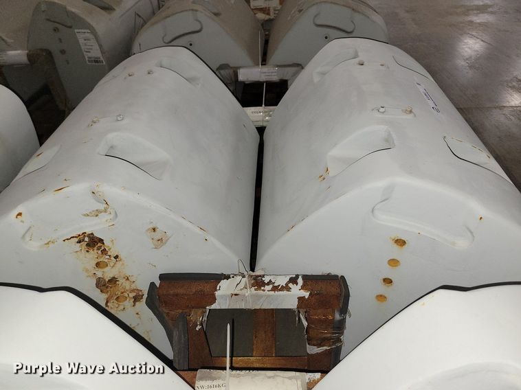 image for item KA9941 (6) AGCO front weights