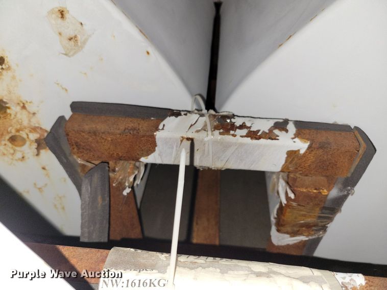 image for item KA9941 (6) AGCO front weights