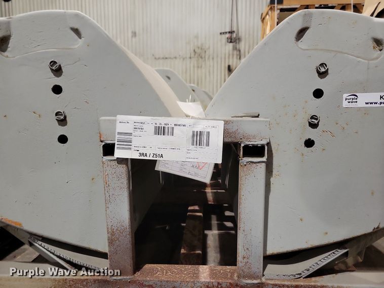 image for item KA9944 (10) AGCO front weights