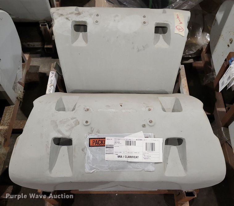 image for item KA9945 (20) AGCO front weights