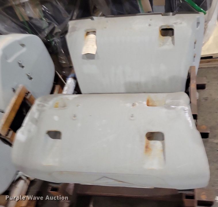 image for item KA9946 (20) AGCO front weights