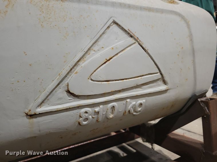 image for item KA9946 (20) AGCO front weights