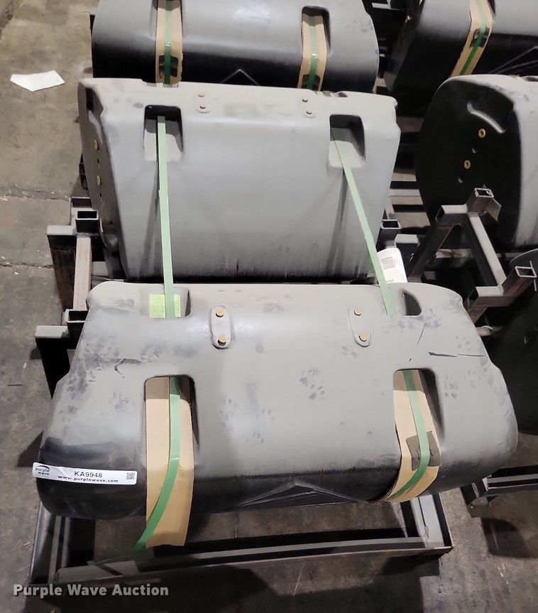 image for item KA9948 AGCO (9) AGCO front weights