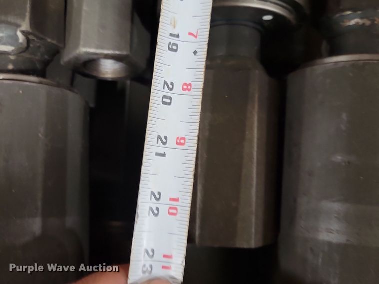 image for item KA9951 (122) RoGator hydraulic cylinders 