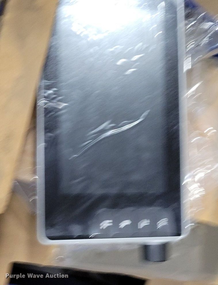 image for item KA9957 (12) AGCO terminals