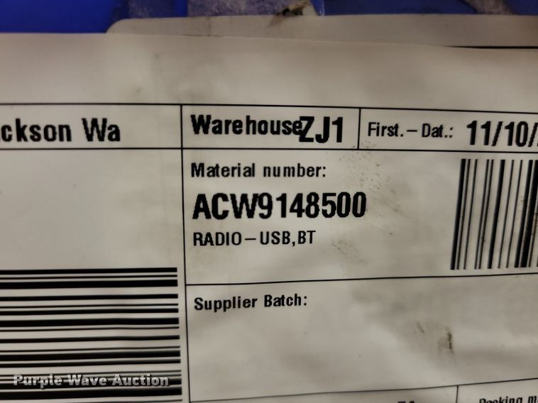 image for item KA9963 Delphi radios