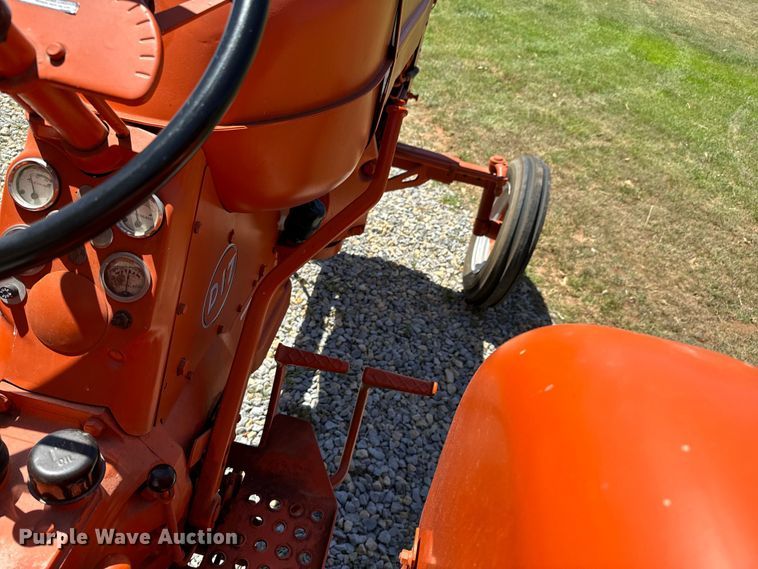 image for item MU9874 1959 Allis-Chalmers  D17 tractor