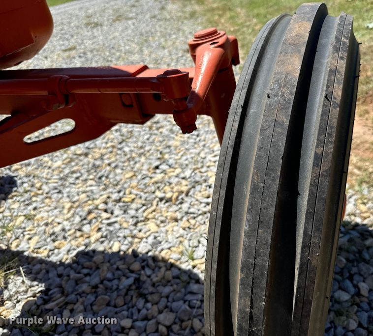 image for item MU9874 1959 Allis-Chalmers  D17 tractor
